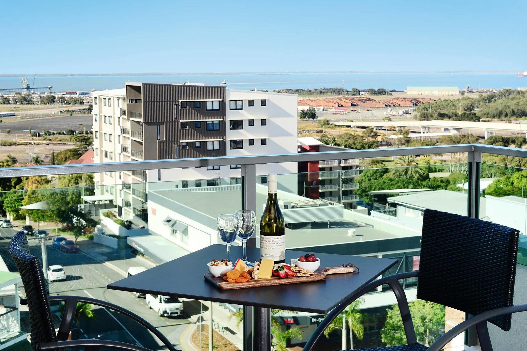 Oaks Gladstone Grand Hotel Exterior foto
